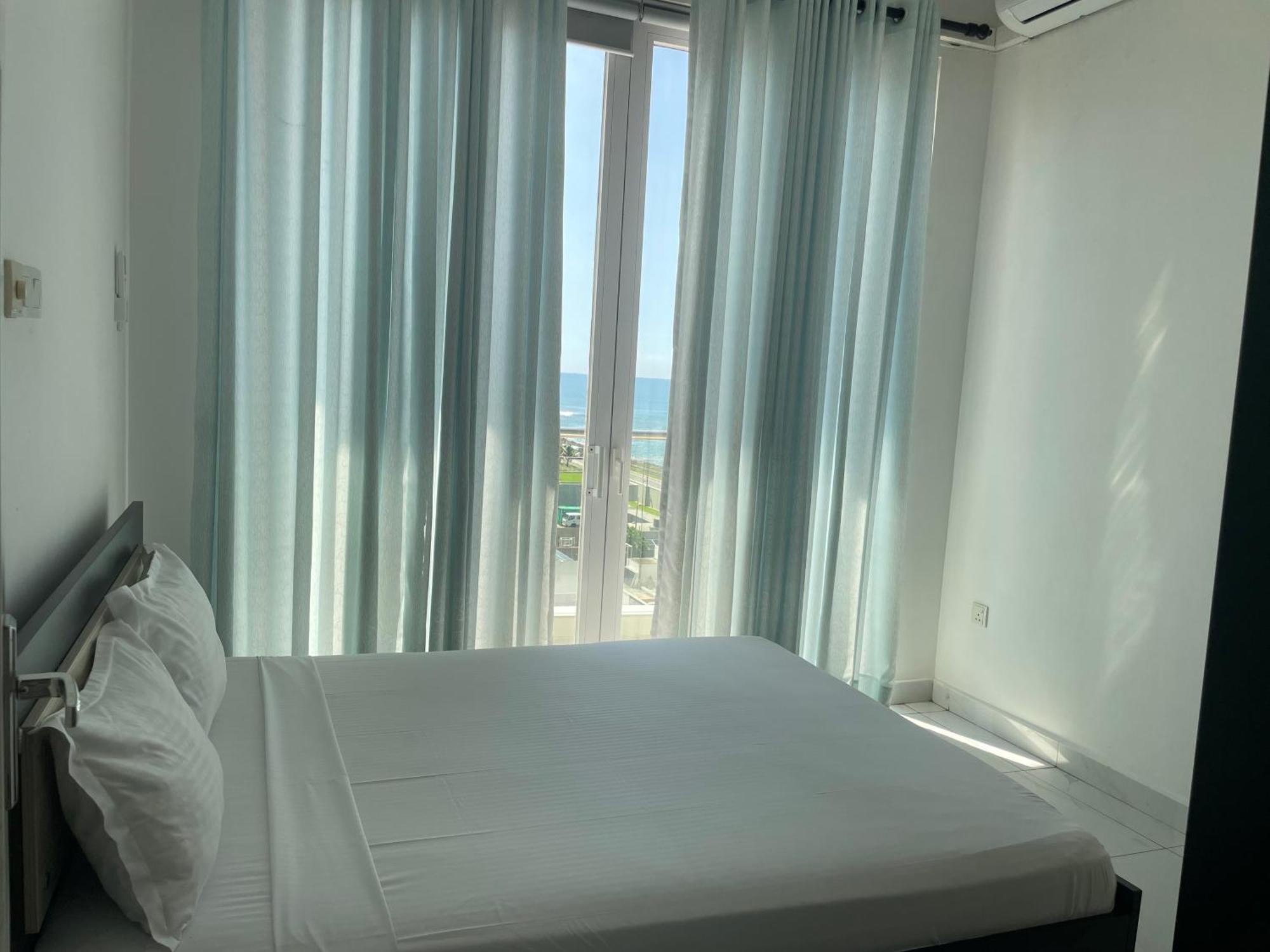 Spectacular Sea View 3 Bedrooms Apartment Colombo Exterior photo